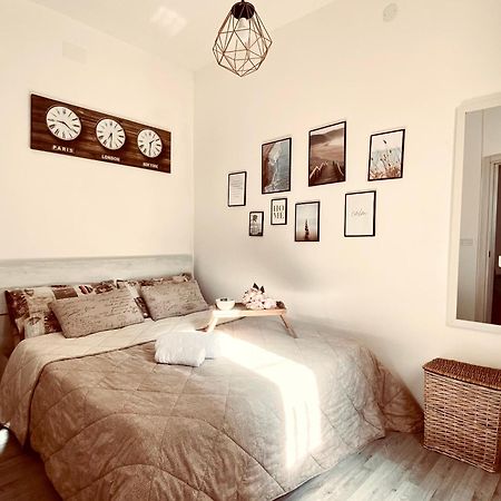 Bobo'S Home Iglesias Luaran gambar